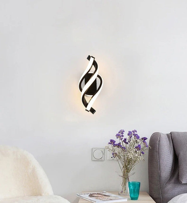 Alba Wall Lamp
