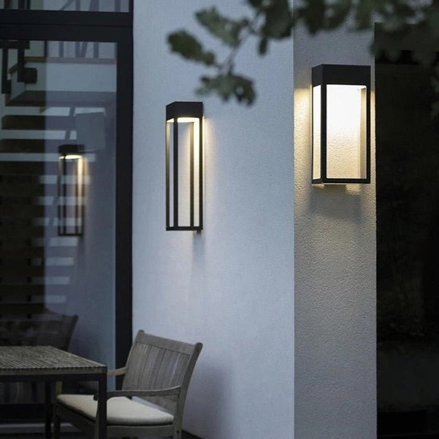 Elina Outdoor Wall Lamp