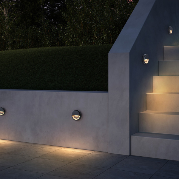 Selene Outdoor Step Floor Lamp