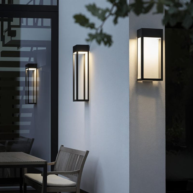 Apron Wall Lamp