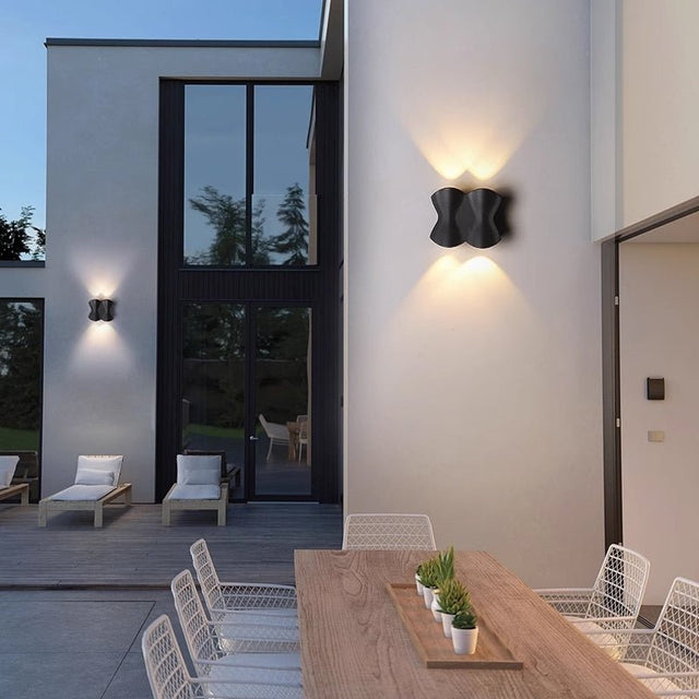 Eos Outdoor Wall Lamp