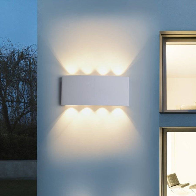 Prow Wall Lamp
