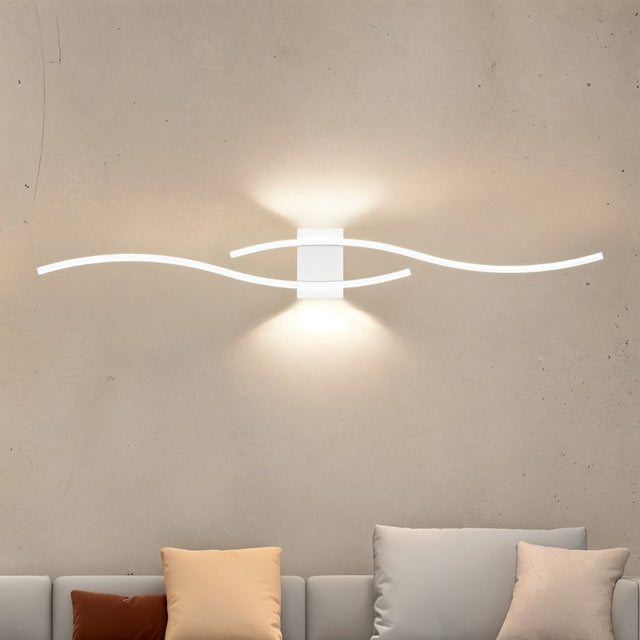 Celestite Wall Lamp