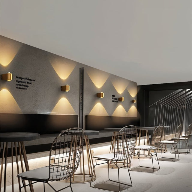 Radiatus Wall Lamp
