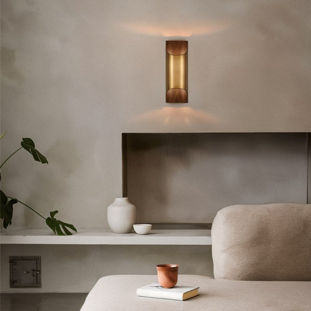 Bay Wall Lamp