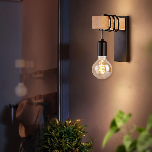 Langeness Wall Lamp
