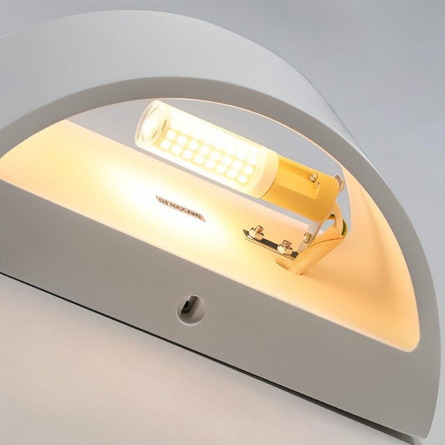 Hetta Wall Lamp