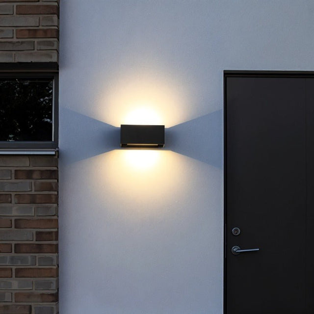 Helium Wall Lamp