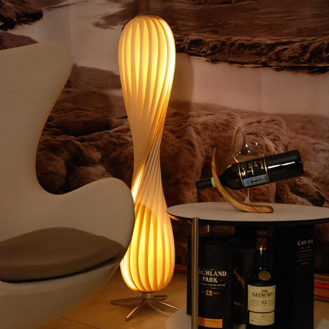 Scope Floor Lamp