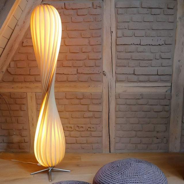 Scope Floor Lamp