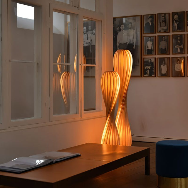 Scope Floor Lamp