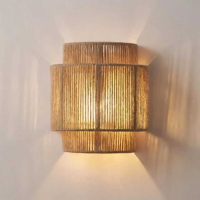 Mesinge Wall Lamp