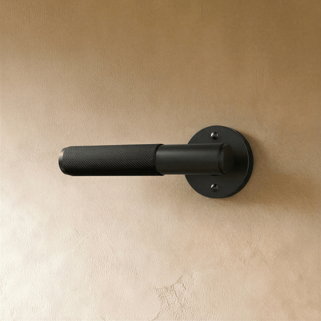 Ardeche Handle