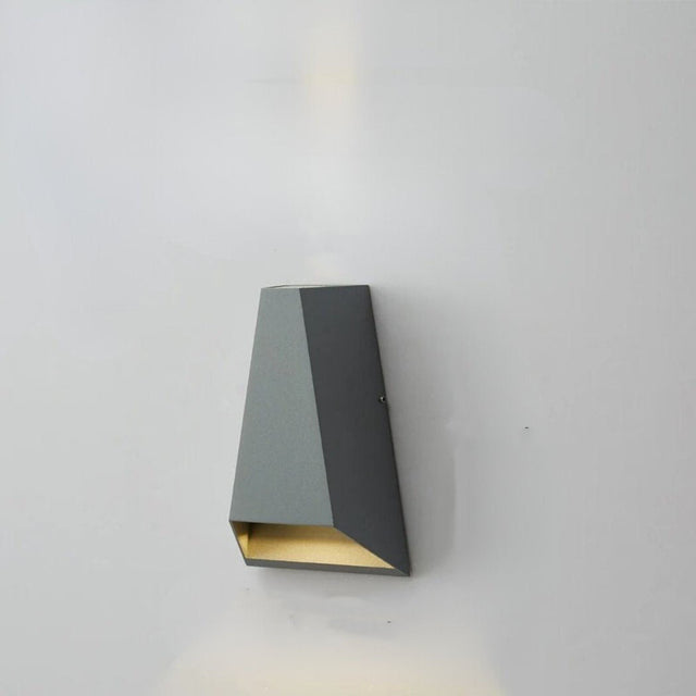 Luna Outdoor Wall Lamp