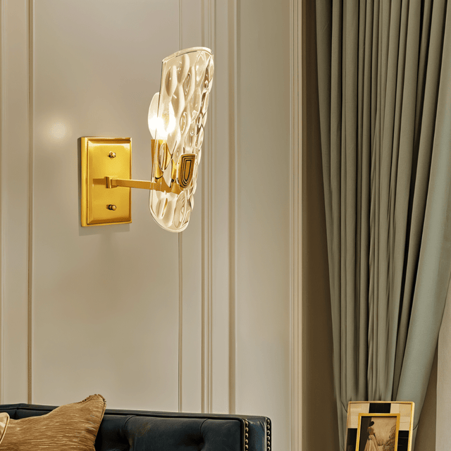 Amaye Wall Lamp