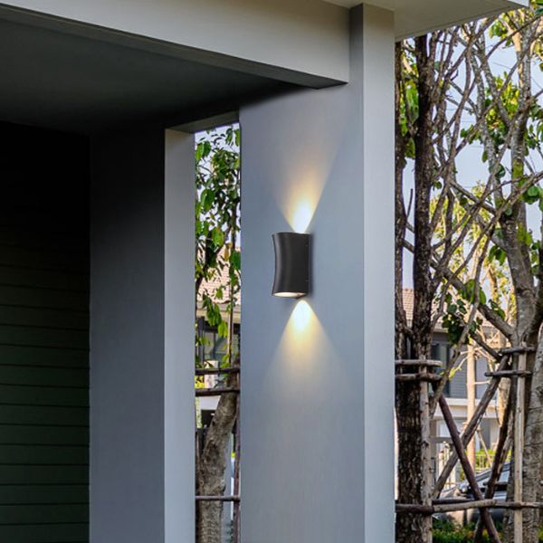 Solstice Outdoor Wall Lamp