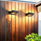 Flekkeroy Wall Lamp