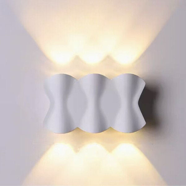 Eos Outdoor Wall Lamp