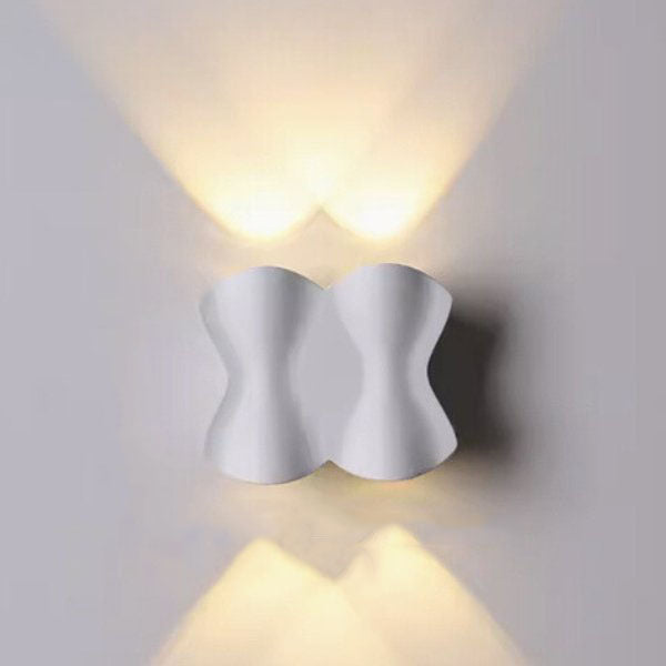 Eos Outdoor Wall Lamp