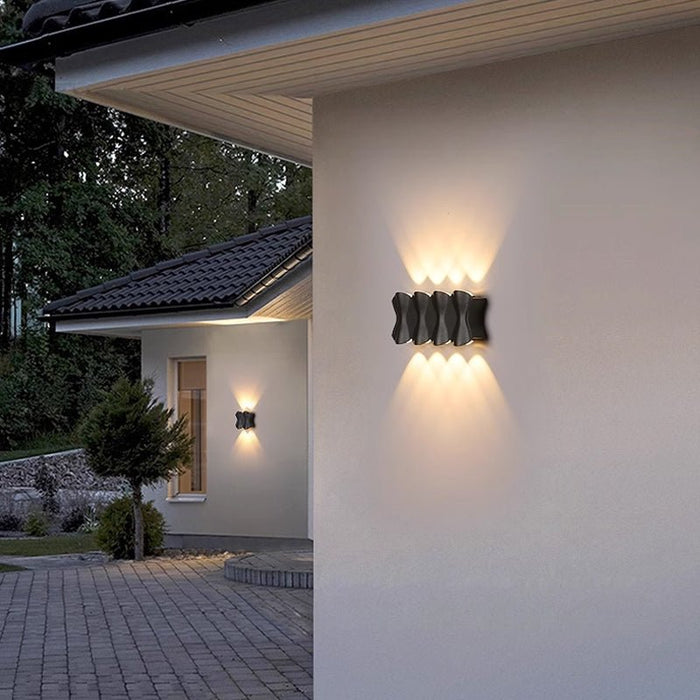 Eos Outdoor Wall Lamp
