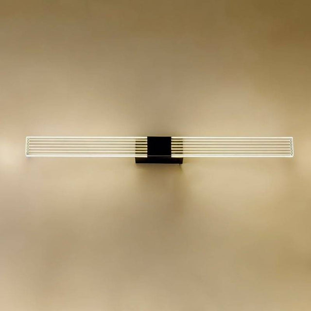 Cricqueboeuf Wall Lamp
