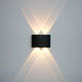 Erlöschen Wall Lamp - Black - 4.7" x 3.1" x 1.6" / 12cm x 8cm x 4cm - 4W / Warm White (2700-3500K) - Level Decor
