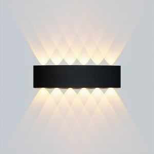 Erlöschen Wall Lamp - Black - 12.6" x 3.1" x 1.6" / 32cm x 8cm x 4cm - 12W / Warm White (2700-3500K) - Level Decor