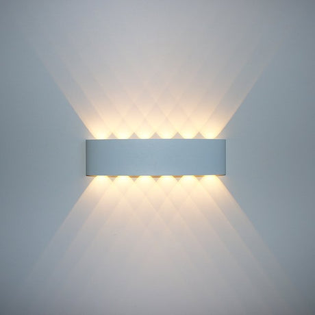 Erlöschen Wall Lamp - White - 12.6" x 3.1" x 1.6" / 32cm x 8cm x 4cm - 12W / Warm White (2700-3500K) - Level Decor