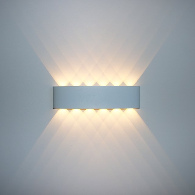Erlöschen Wall Lamp - White - 12.6" x 3.1" x 1.6" / 32cm x 8cm x 4cm - 12W / Warm White (2700-3500K) - Level Decor