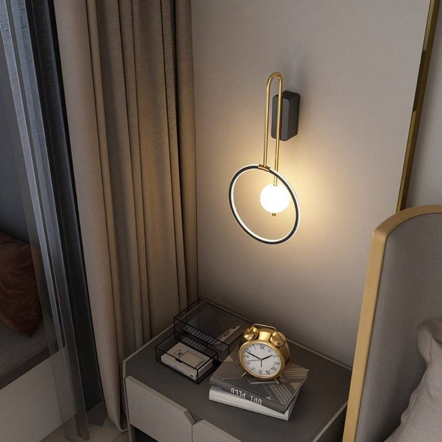 Crocy Wall Lamp