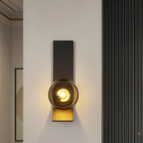 Ashlar Wall Lamp