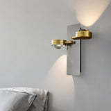 Lauris Wall Lamp