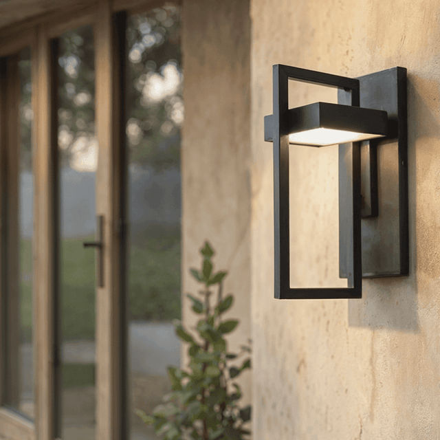 Dalur Wall Lamp