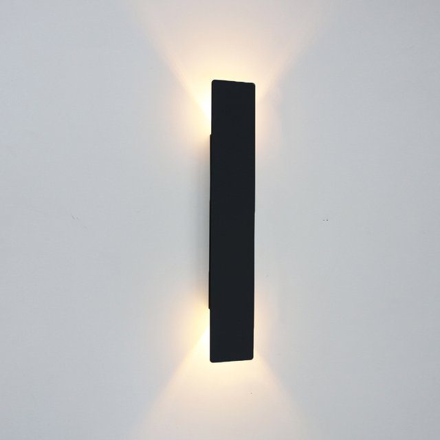 Aurelia Wall Lamp