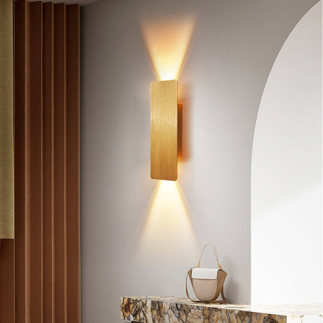 Aurelia Wall Lamp