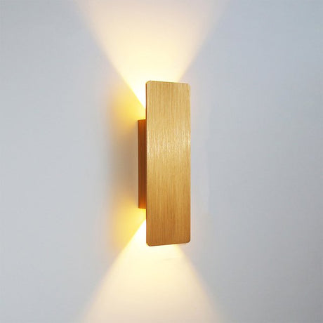Aurelia Wall Lamp