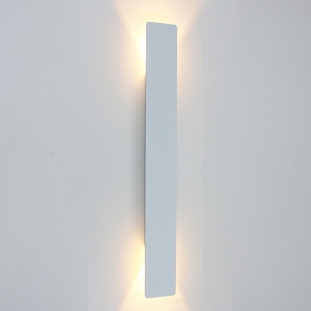 Aurelia Wall Lamp