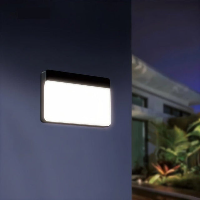 Tjeuke Wall Lamp