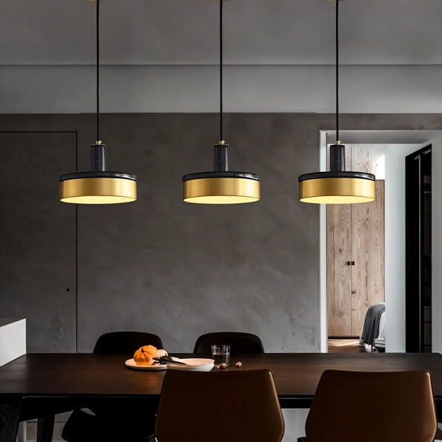Konigs Pendant Light