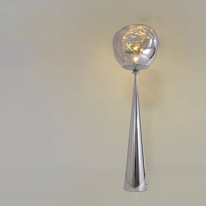 Ignatius Floor Lamp - Silver - 18.9" x 61" / 48cm x 155cm - Level Decor