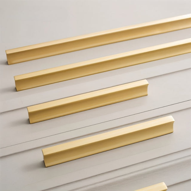 Douvres Pull Bar