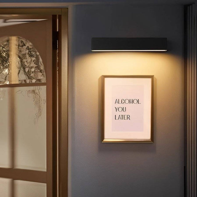 Funningur Wall Lamp