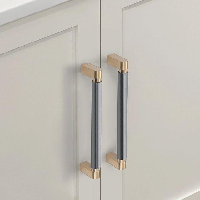 Austevoll Pull Bar