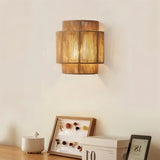 Mesinge Wall Lamp