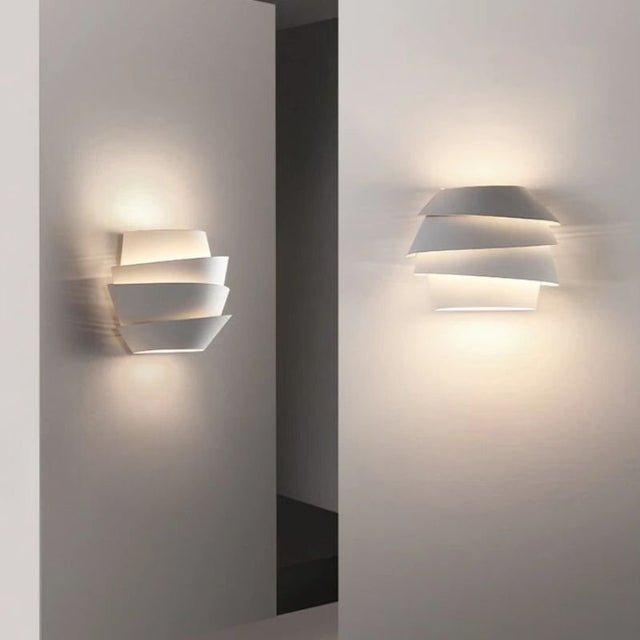 Reil Wall Lamp
