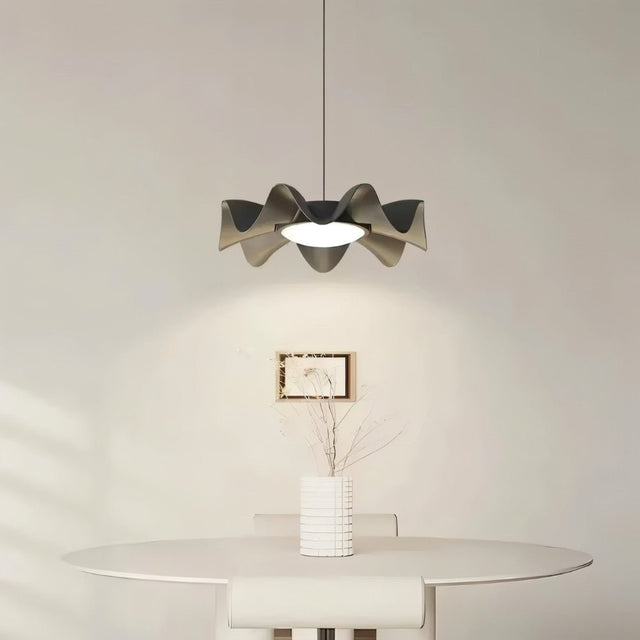 Gorum Pendant Light