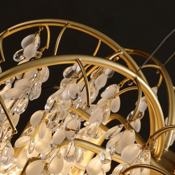 {"type":"root","children":[{"type":"paragraph","children":[{"type":"text","value":"Contemporary Metallic Elegance"}]}]}