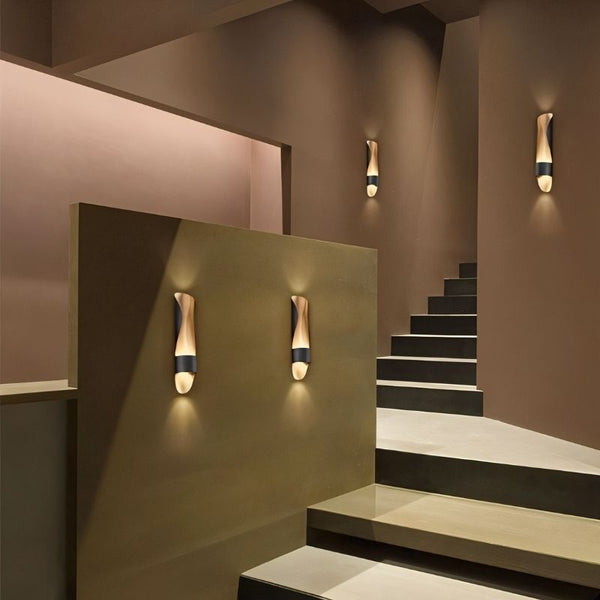 {"type":"root","children":[{"type":"paragraph","children":[{"type":"text","value":"Luxurious Radiance"}]}]}