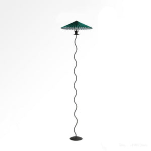 Serpentine Floor Lamp - Green / 16.9" x 62.2" / 43cm x 158cm - Level Decor