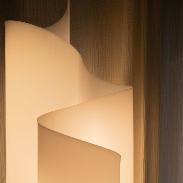 Sloter Table Lamp